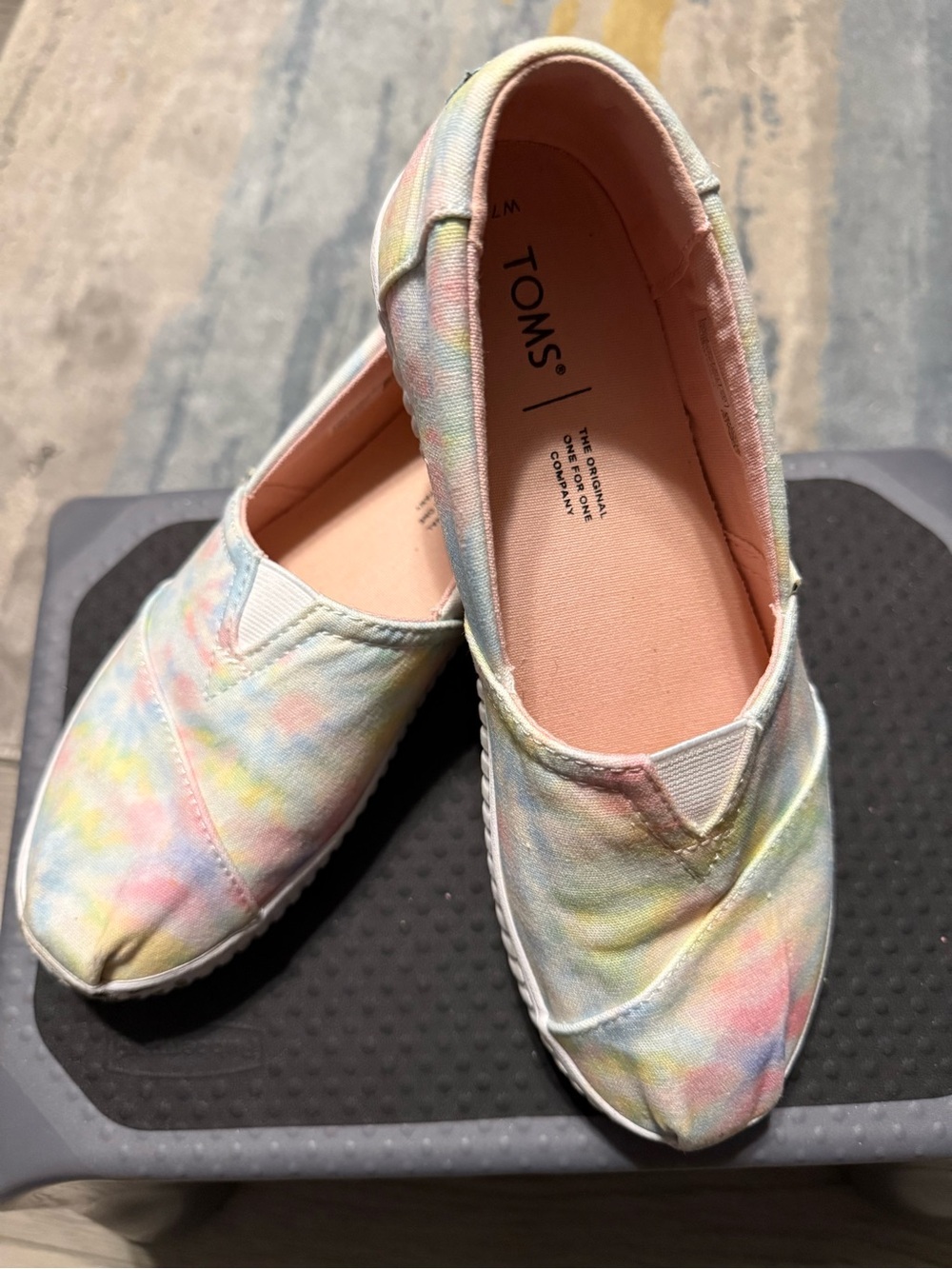 Toms Women's Pastel Tie-Dye Slip-On Flats